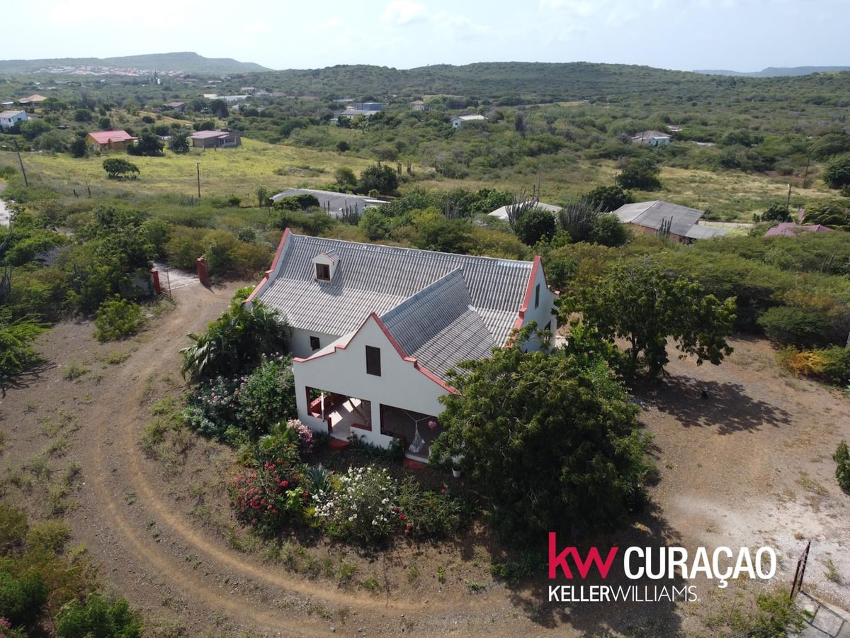 House in Bou Barber