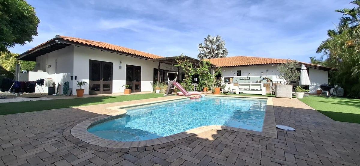 Main property