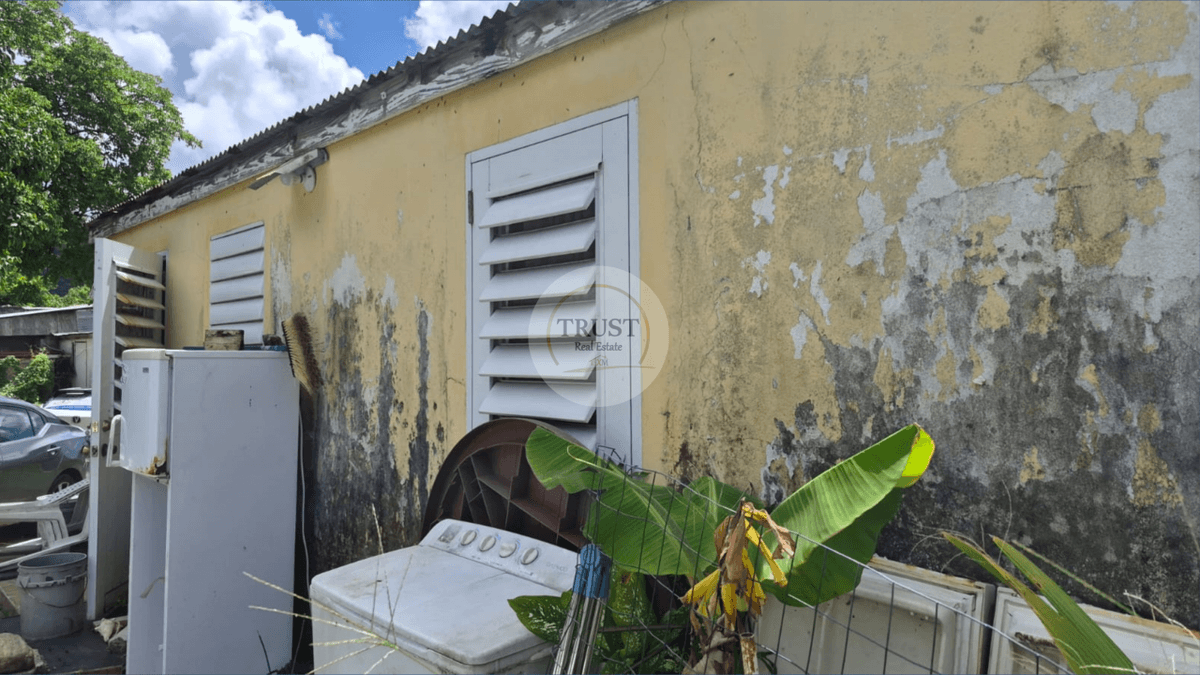 Land in Sint Maarten